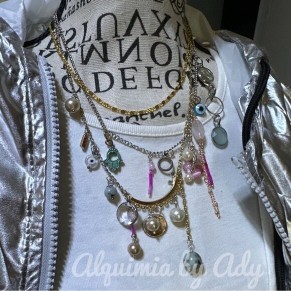 Multi colored charms layered necklace - Picture 4 of 5